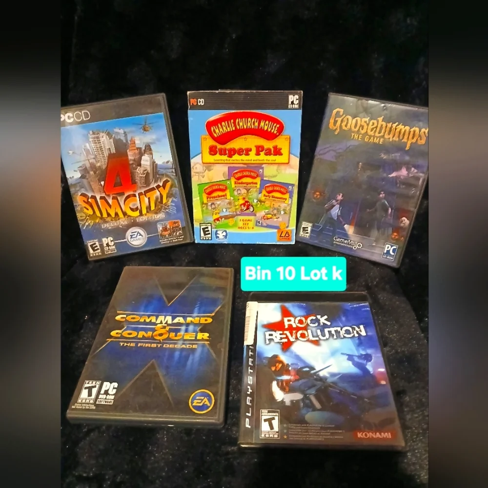 5 Disc Lot Video Game Collection - Black Cases
